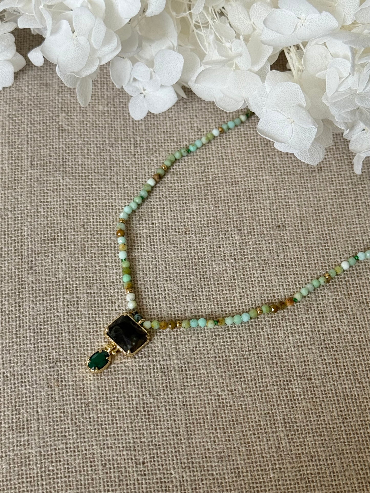 Collier Alba chrysoprases