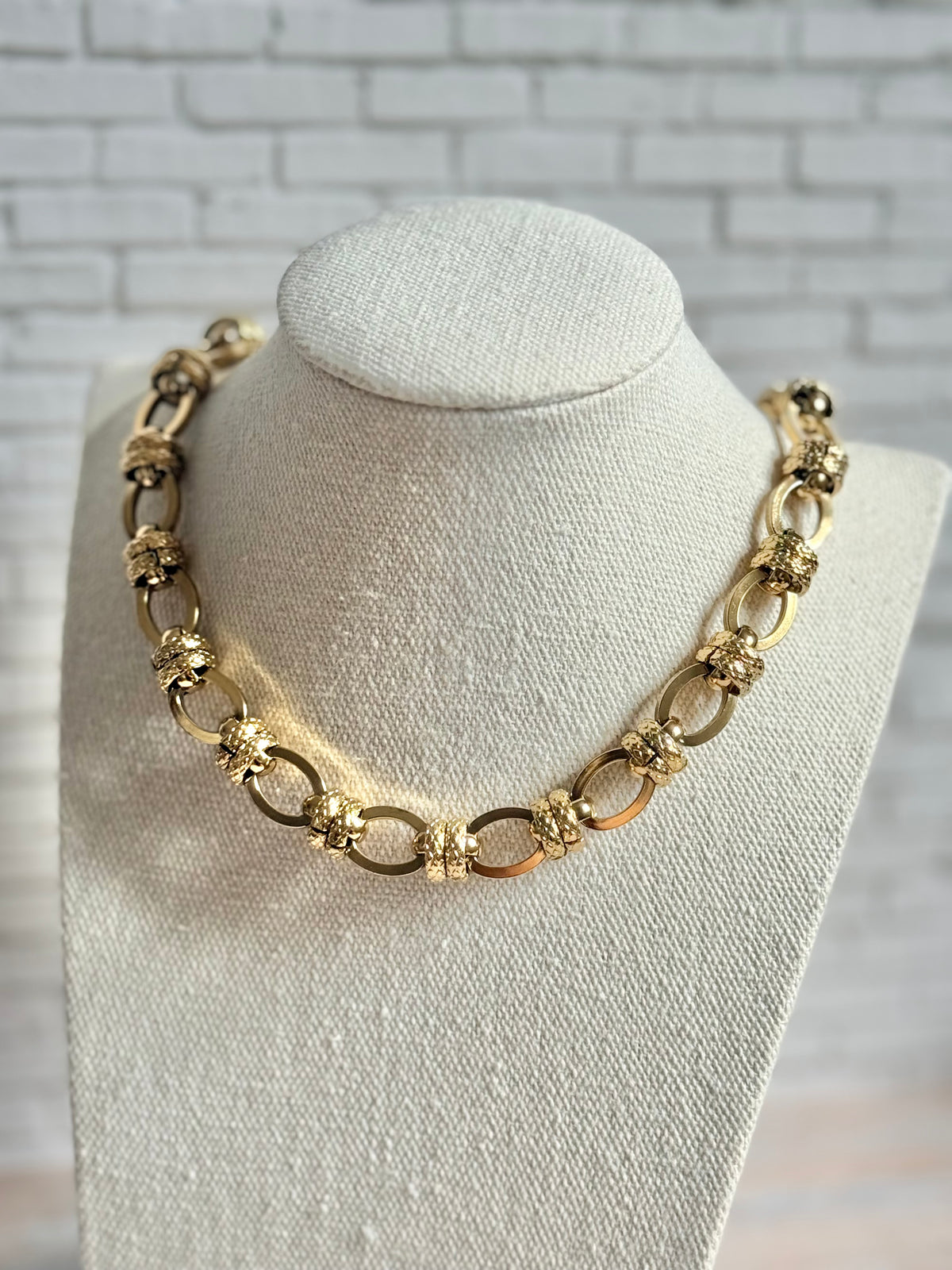 Collier Irina