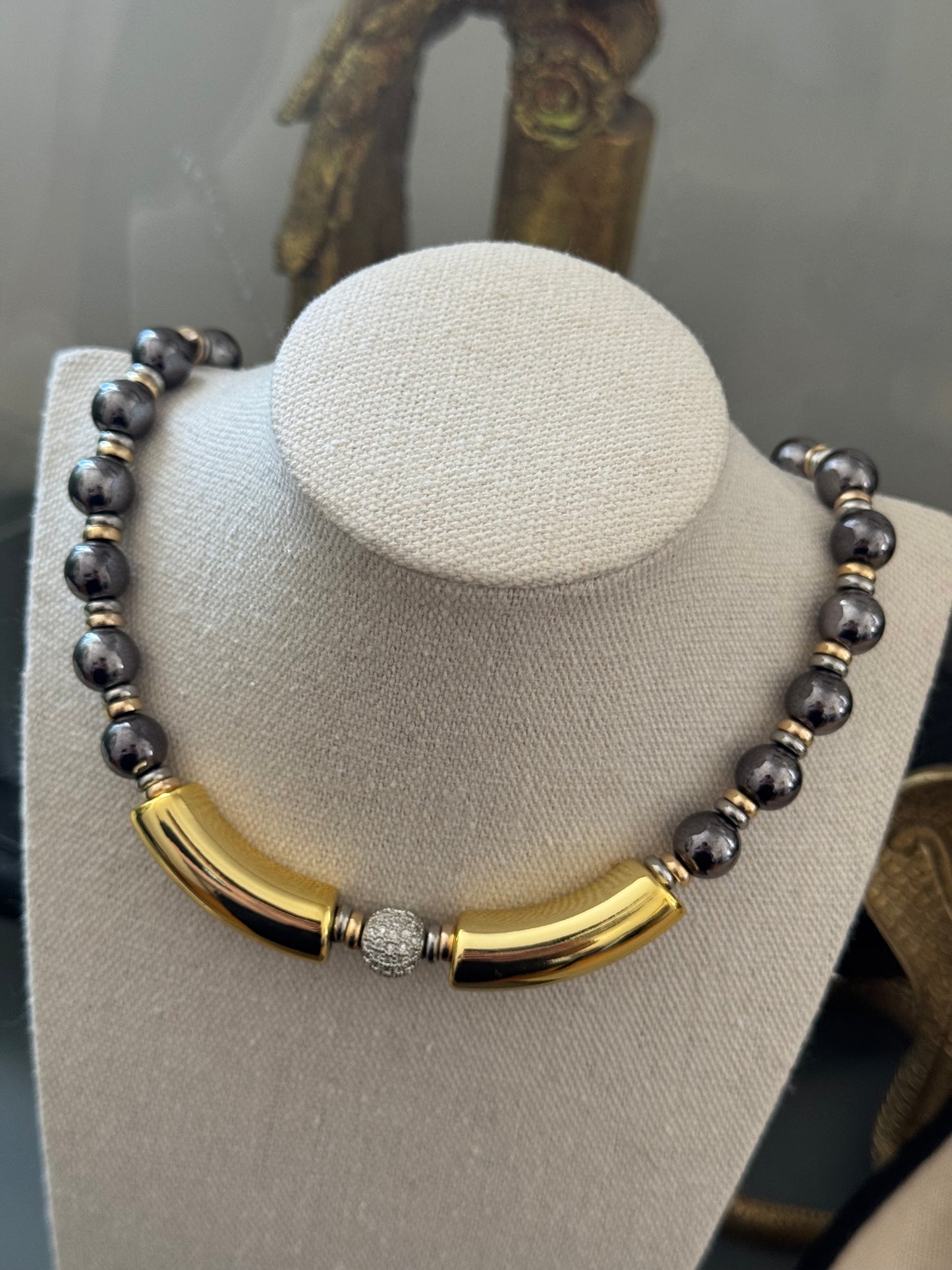 Collier Nicky