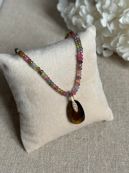 Collier Lison