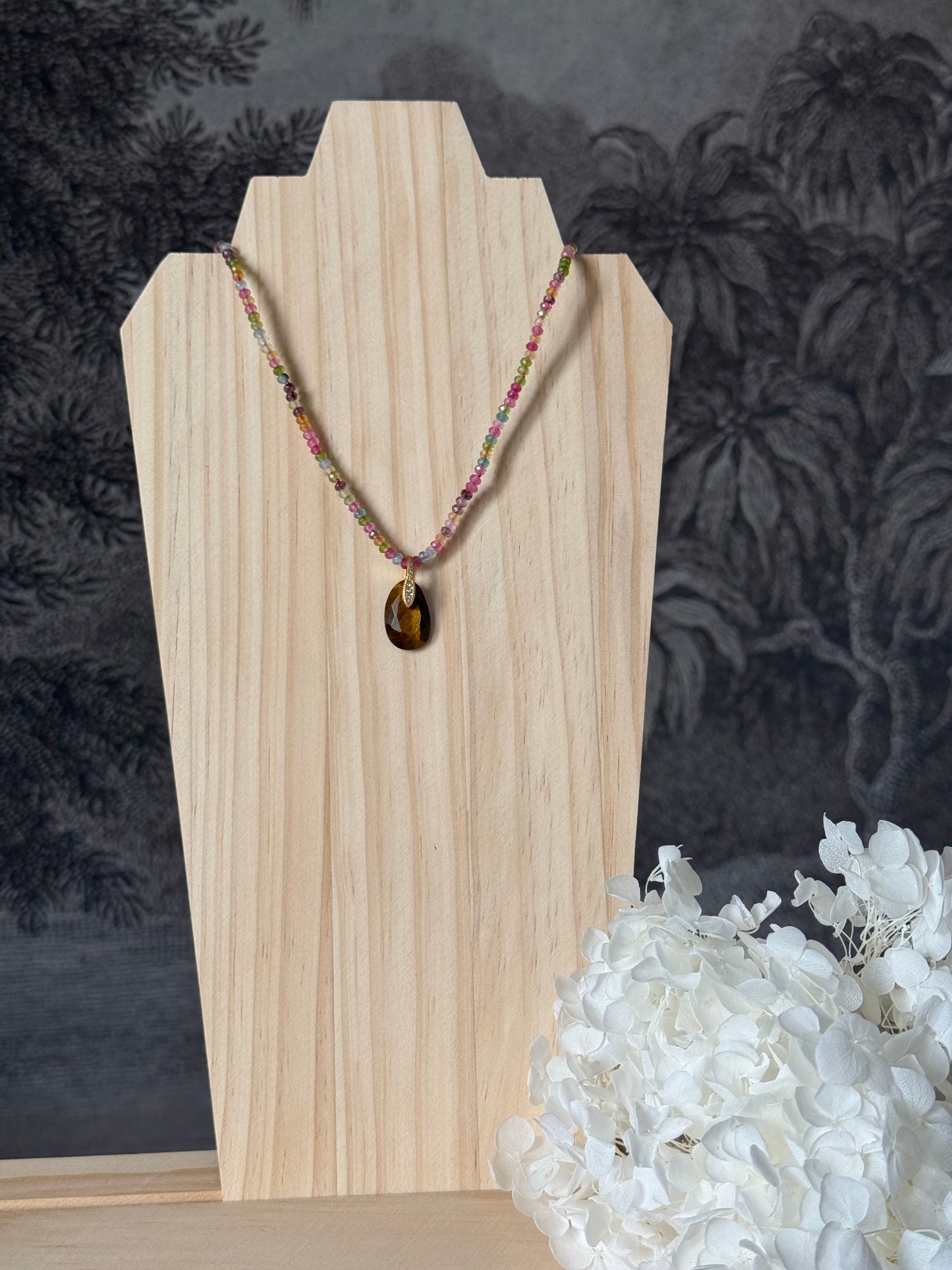 Collier Lison