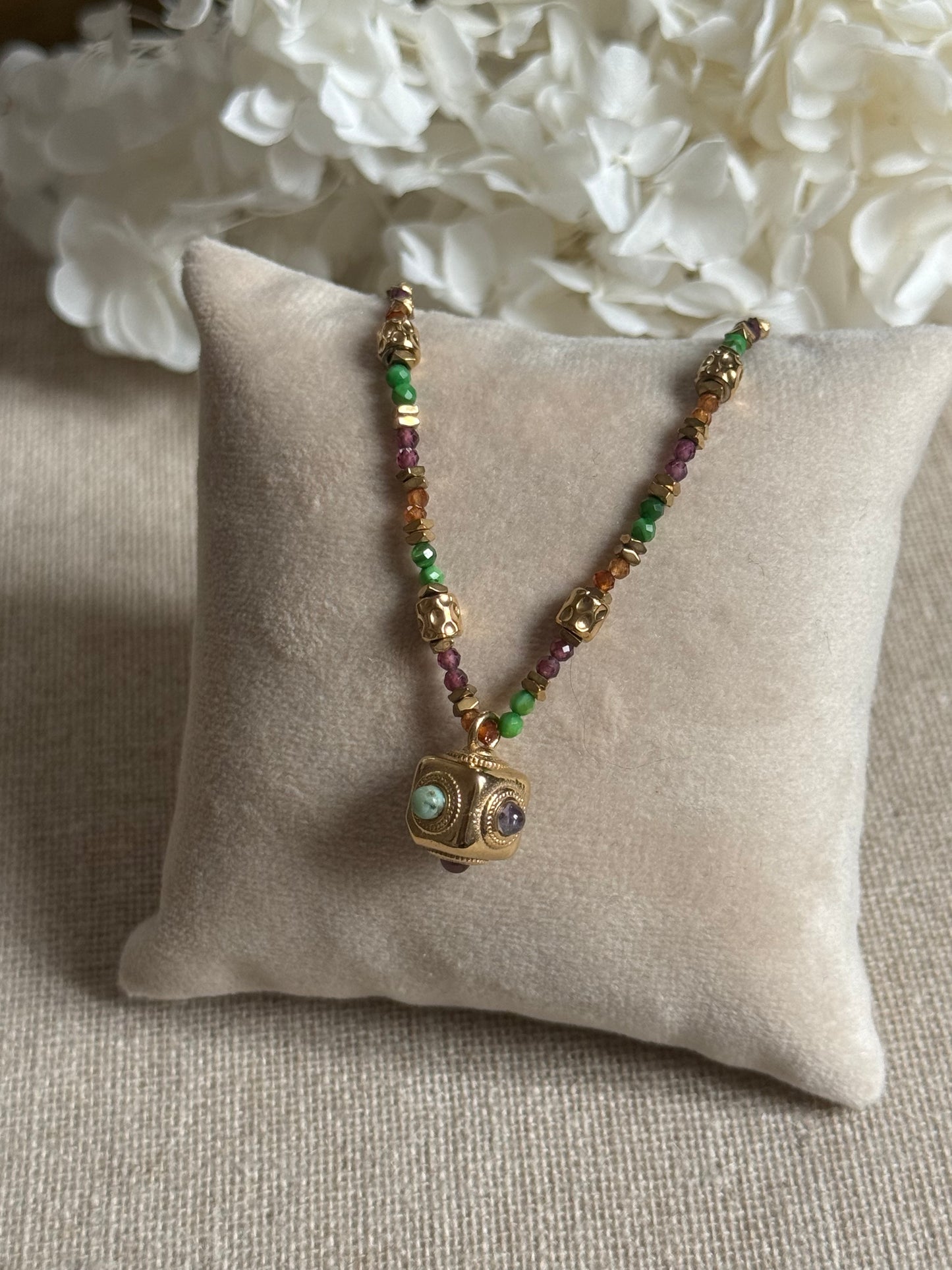 Collier Adèle modèle 1