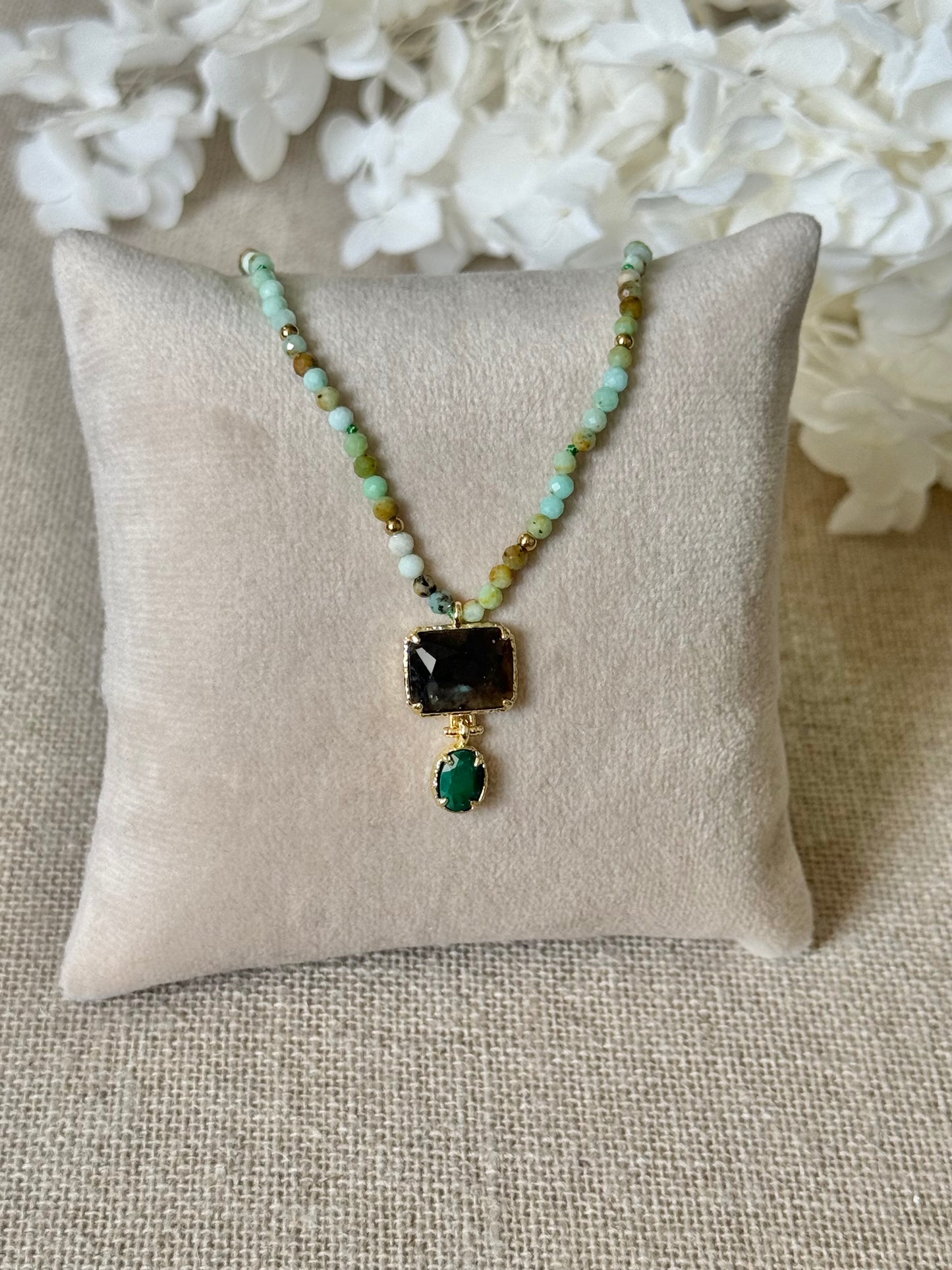 Collier Alba chrysoprases