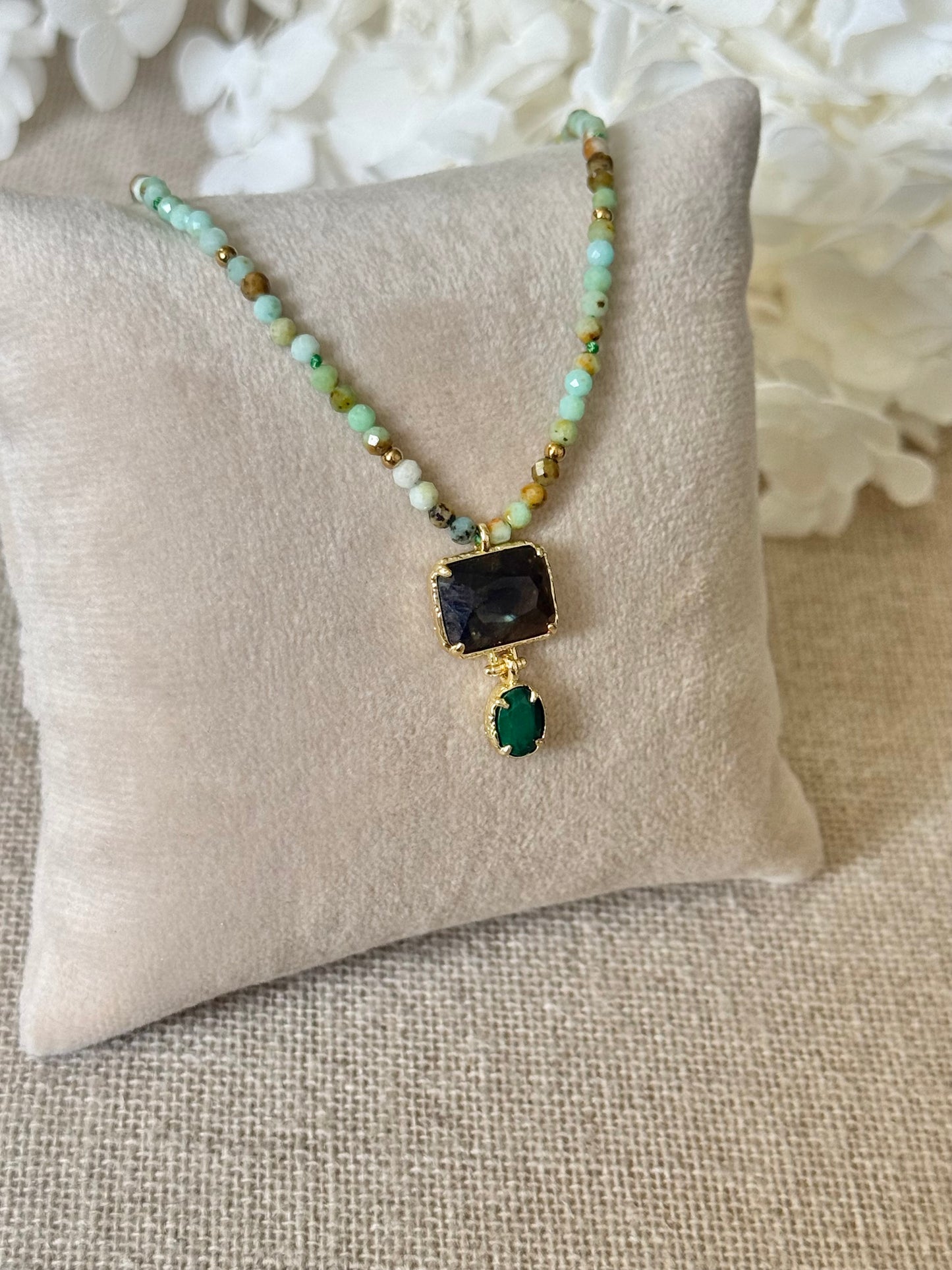 Collier Alba chrysoprases