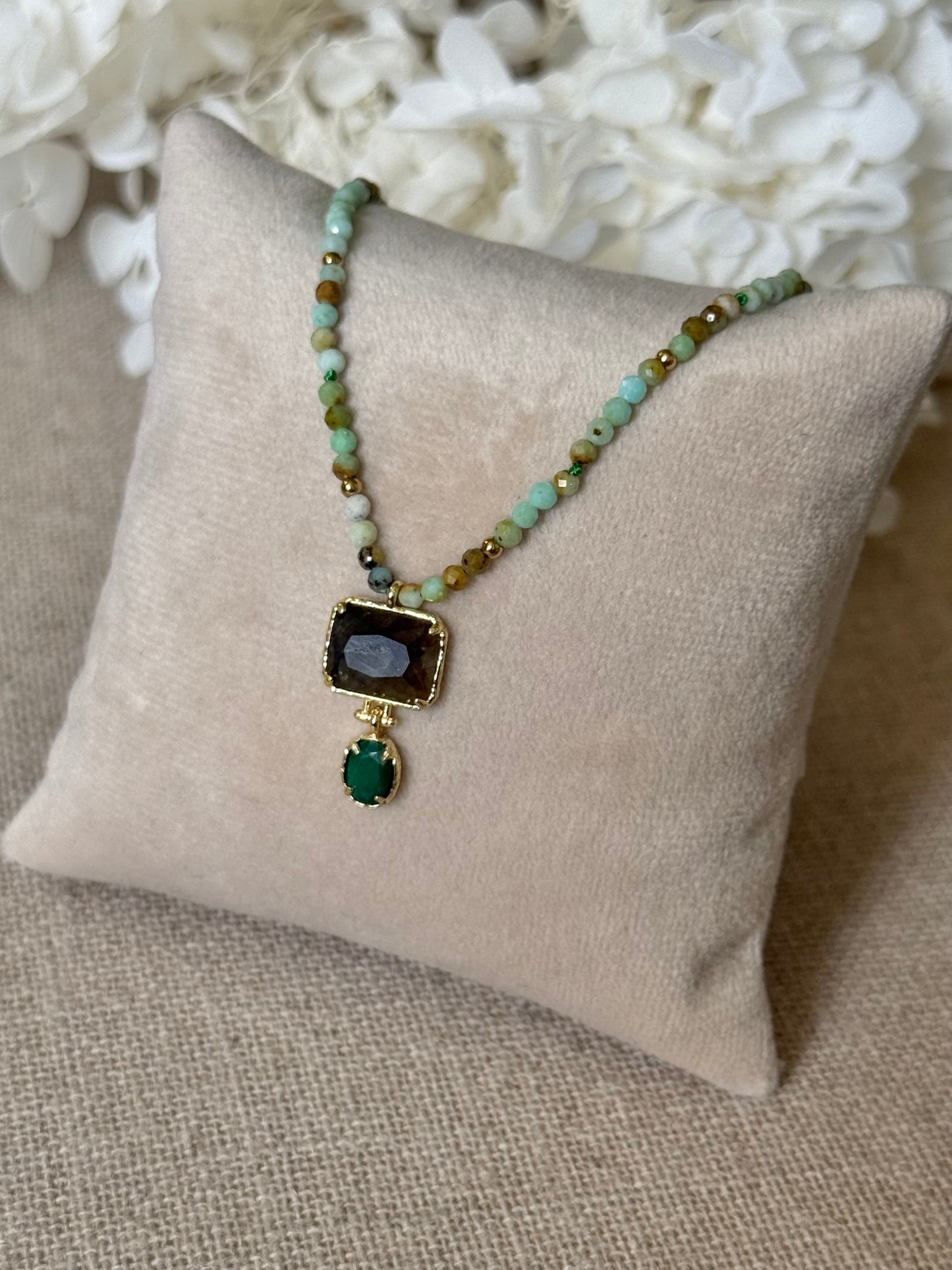 Collier Alba chrysoprases