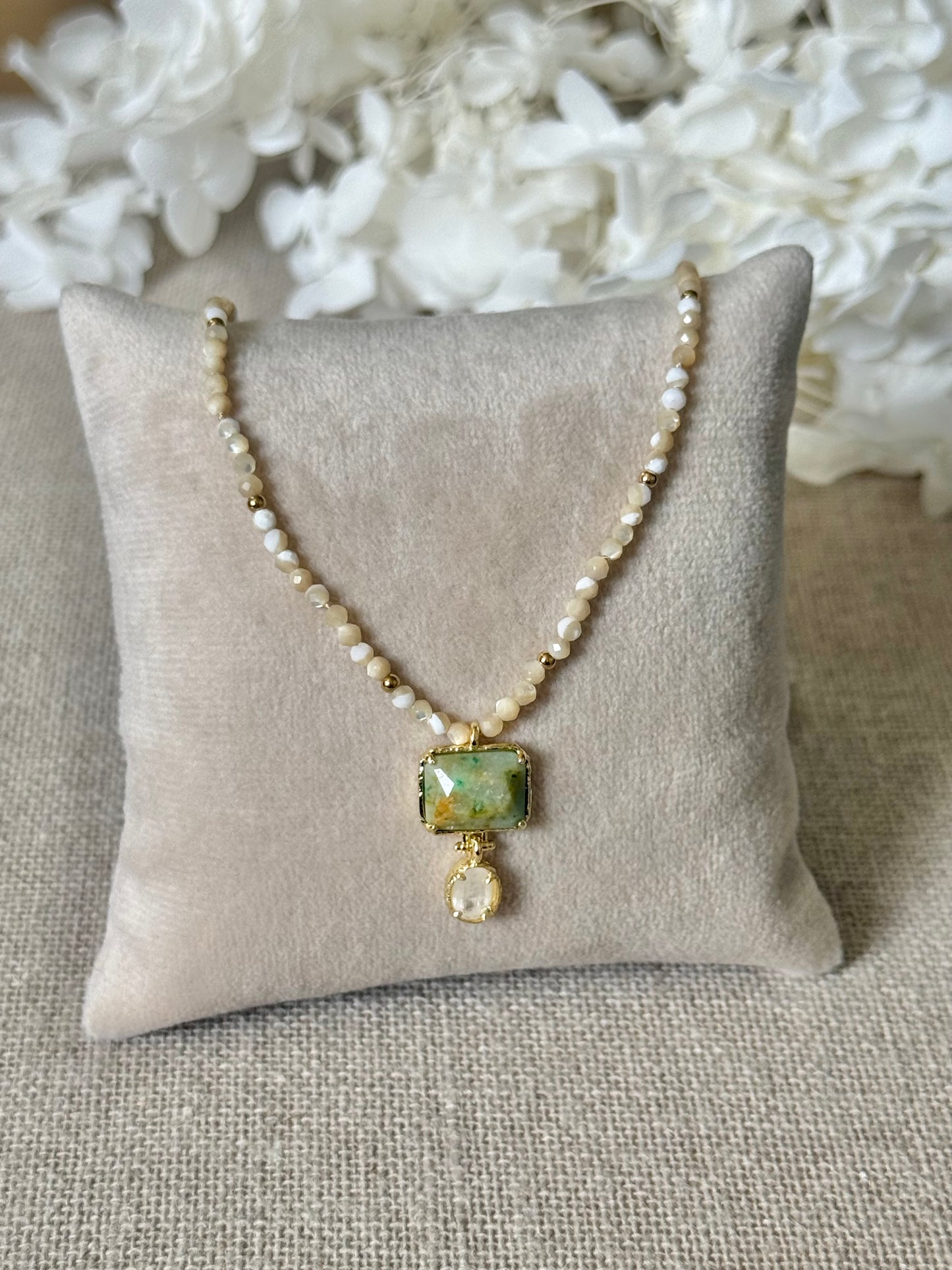 Collier Alba nacre