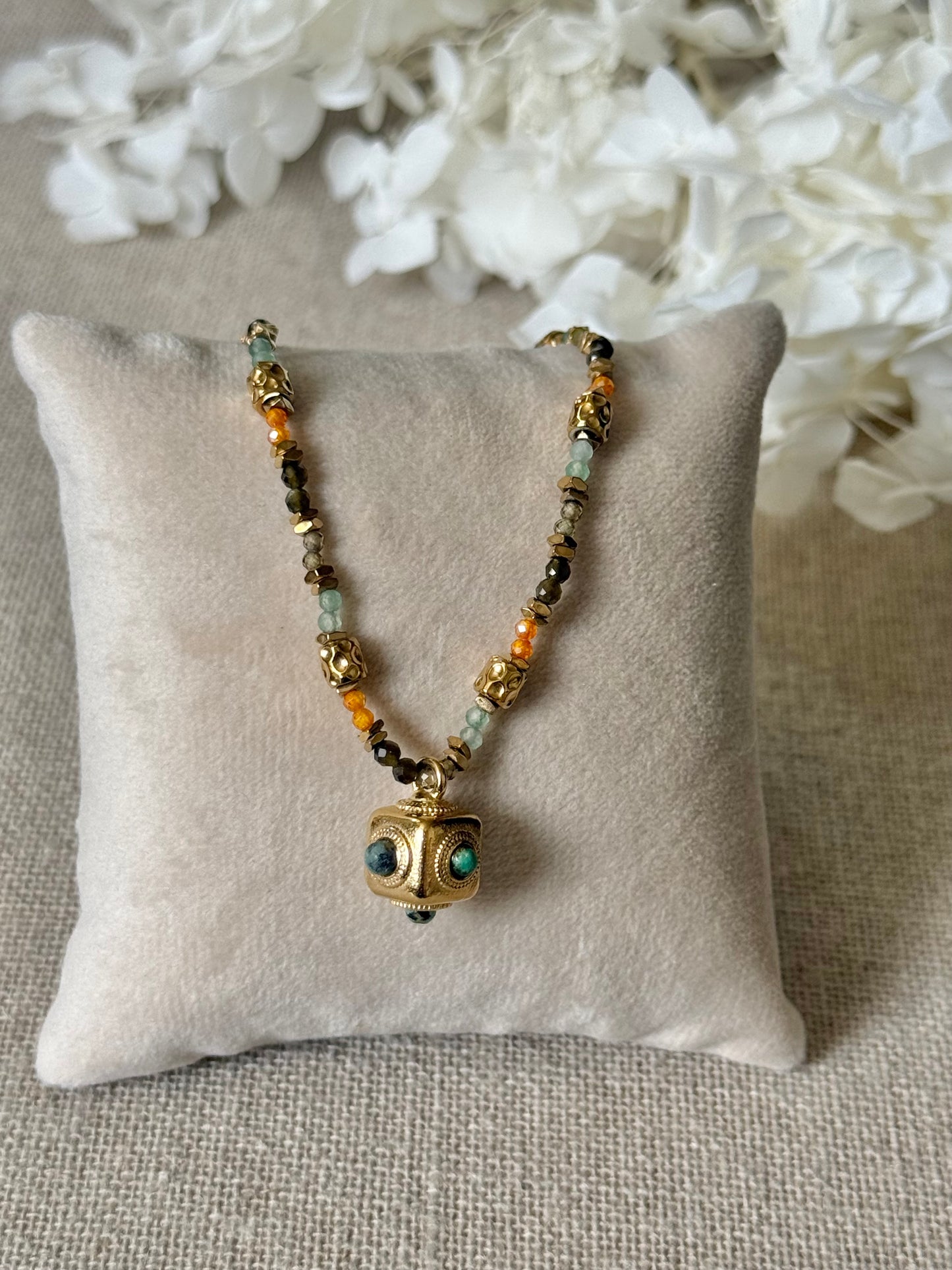 Collier Adèle modèle 2