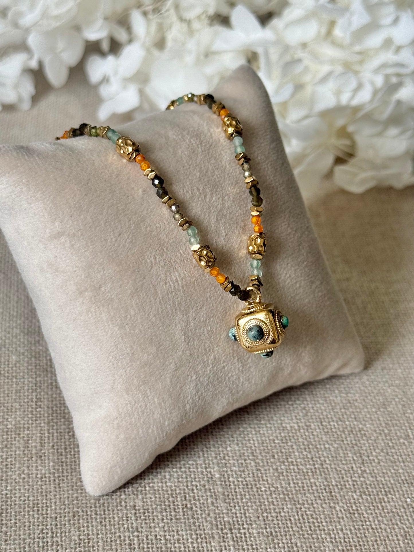 Collier Adèle modèle 2