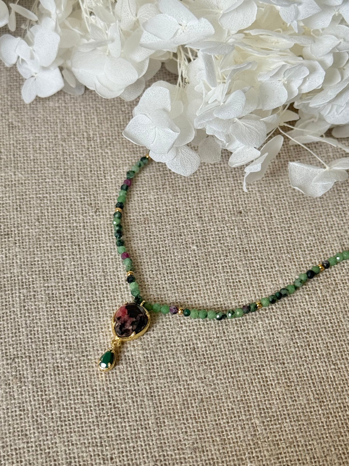 Collier Mila rubis zoïsites