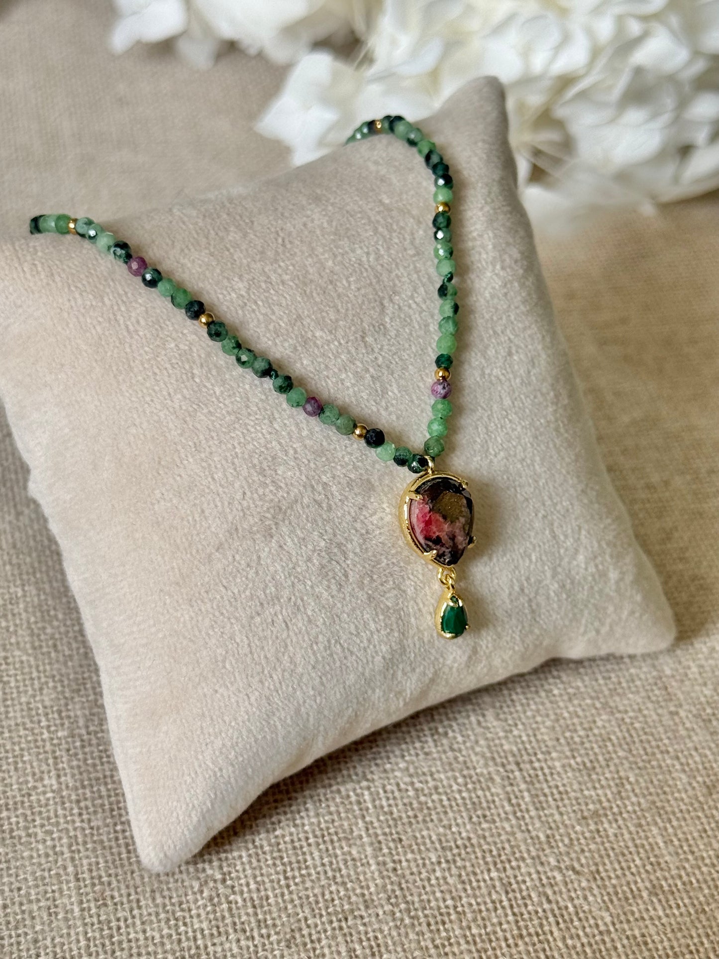 Collier Mila rubis zoïsites
