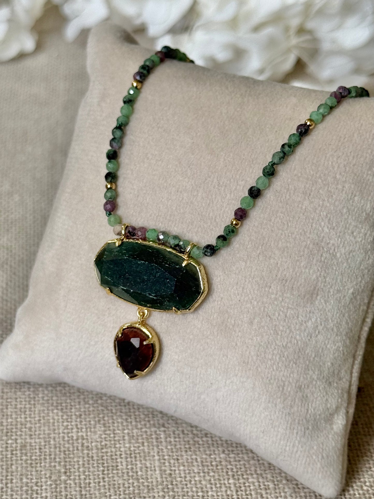 Collier Maddy rubis zoïsites
