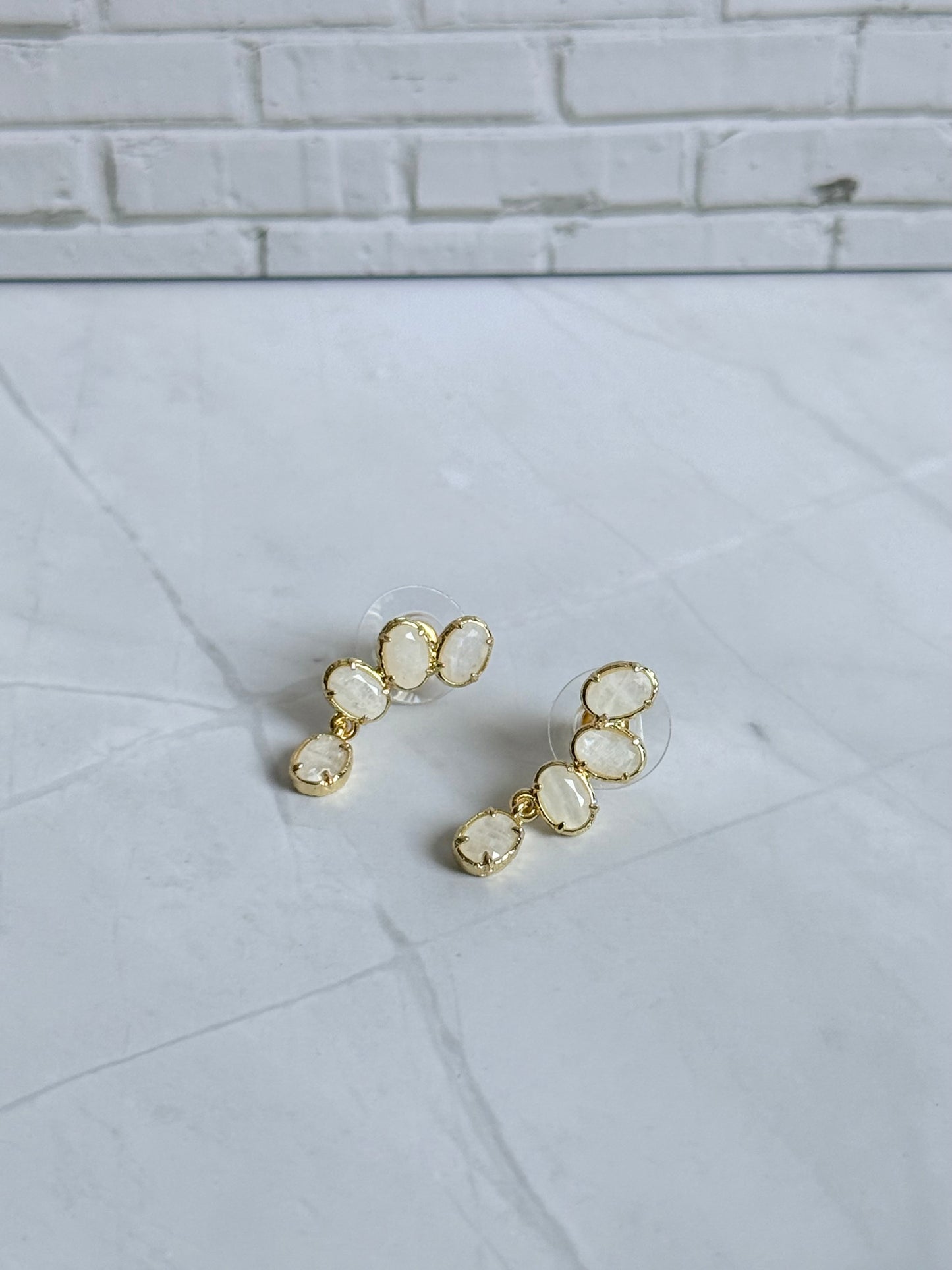Boucles d'oreilles Monica pierres de lune