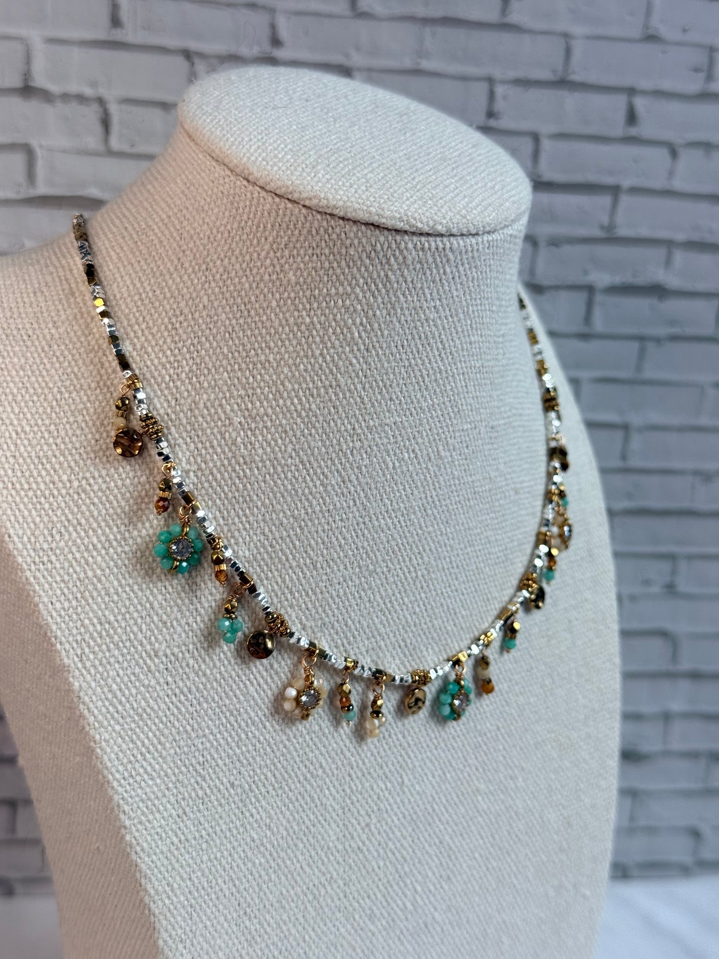 Collier Magnolia