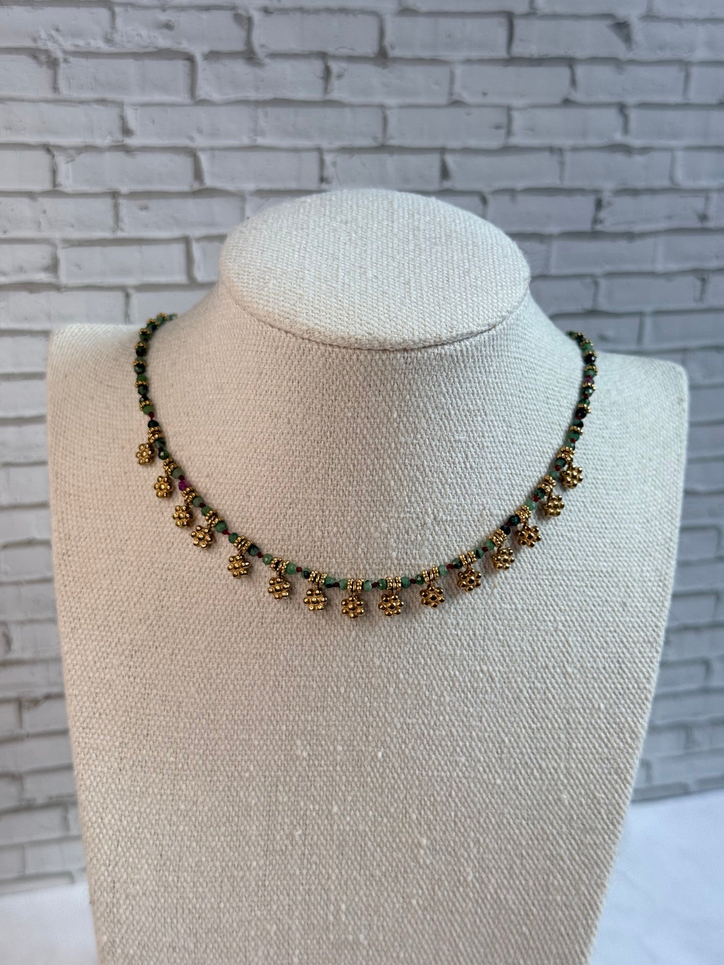 Collier Flora rubis zoïsites