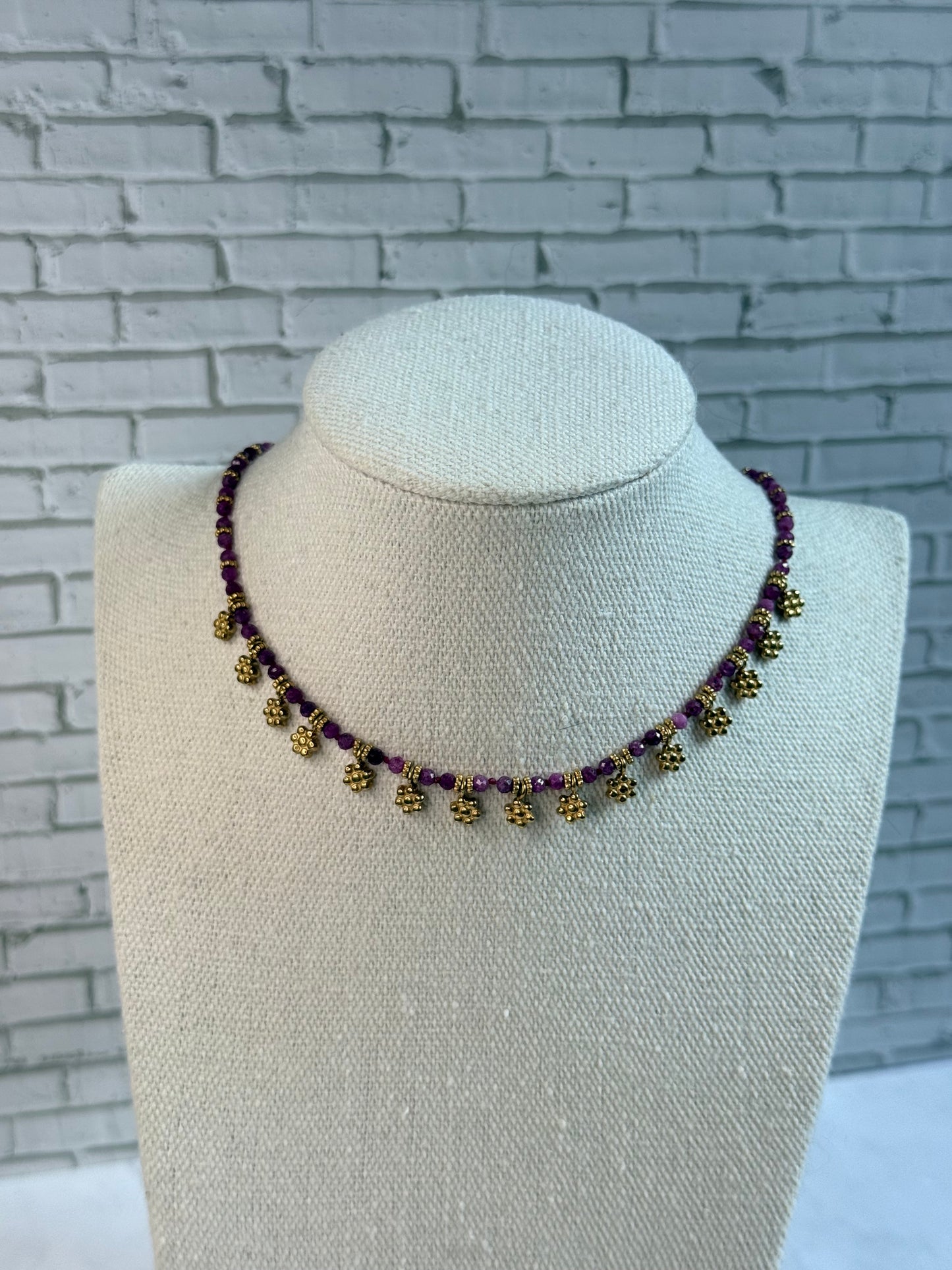 Collier Flora rubis