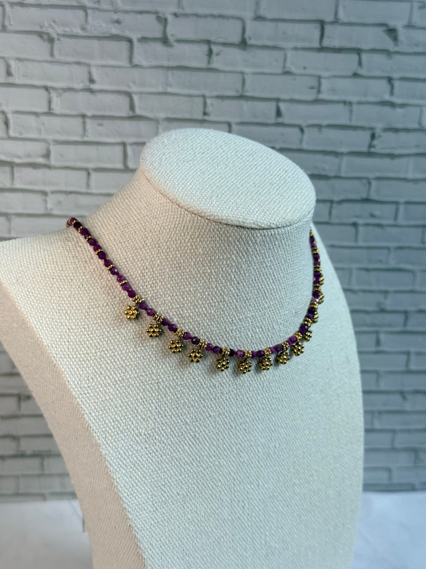 Collier Flora rubis