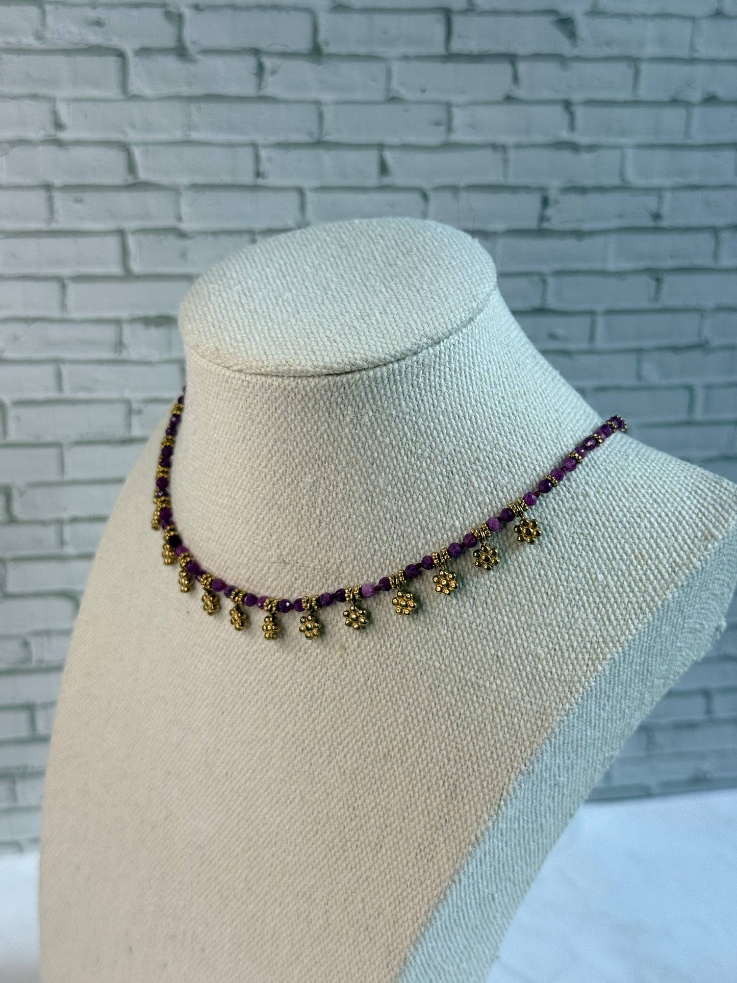 Collier Flora rubis