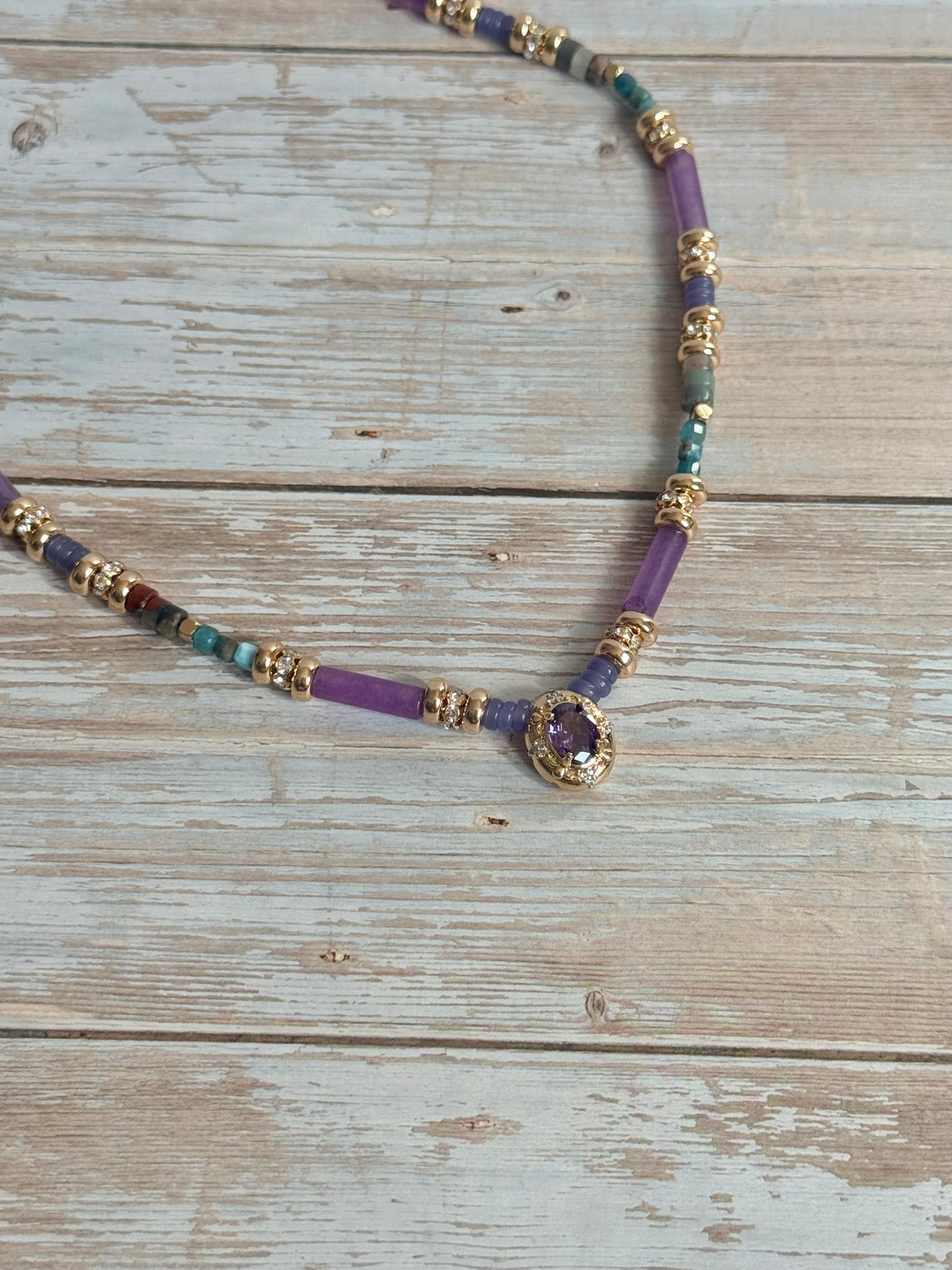 Collier Victoria