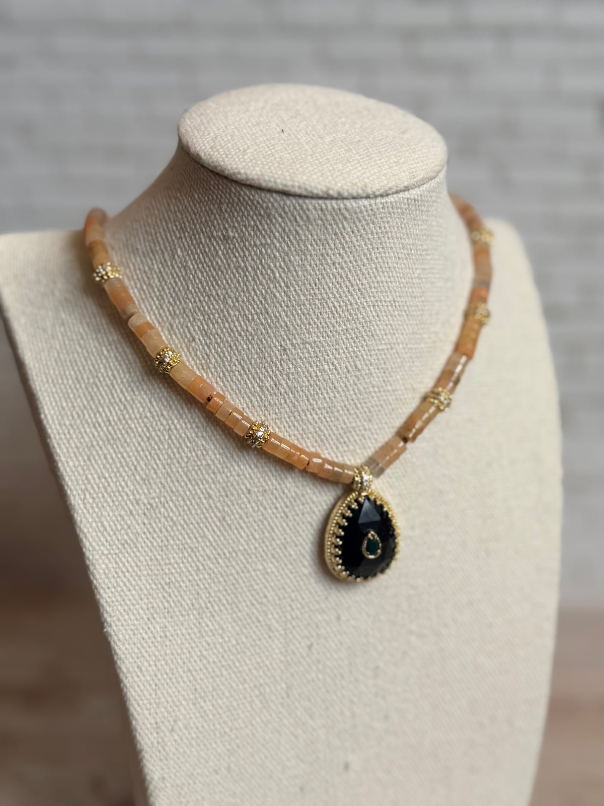 Collier Joséphine obsidienne dorée
