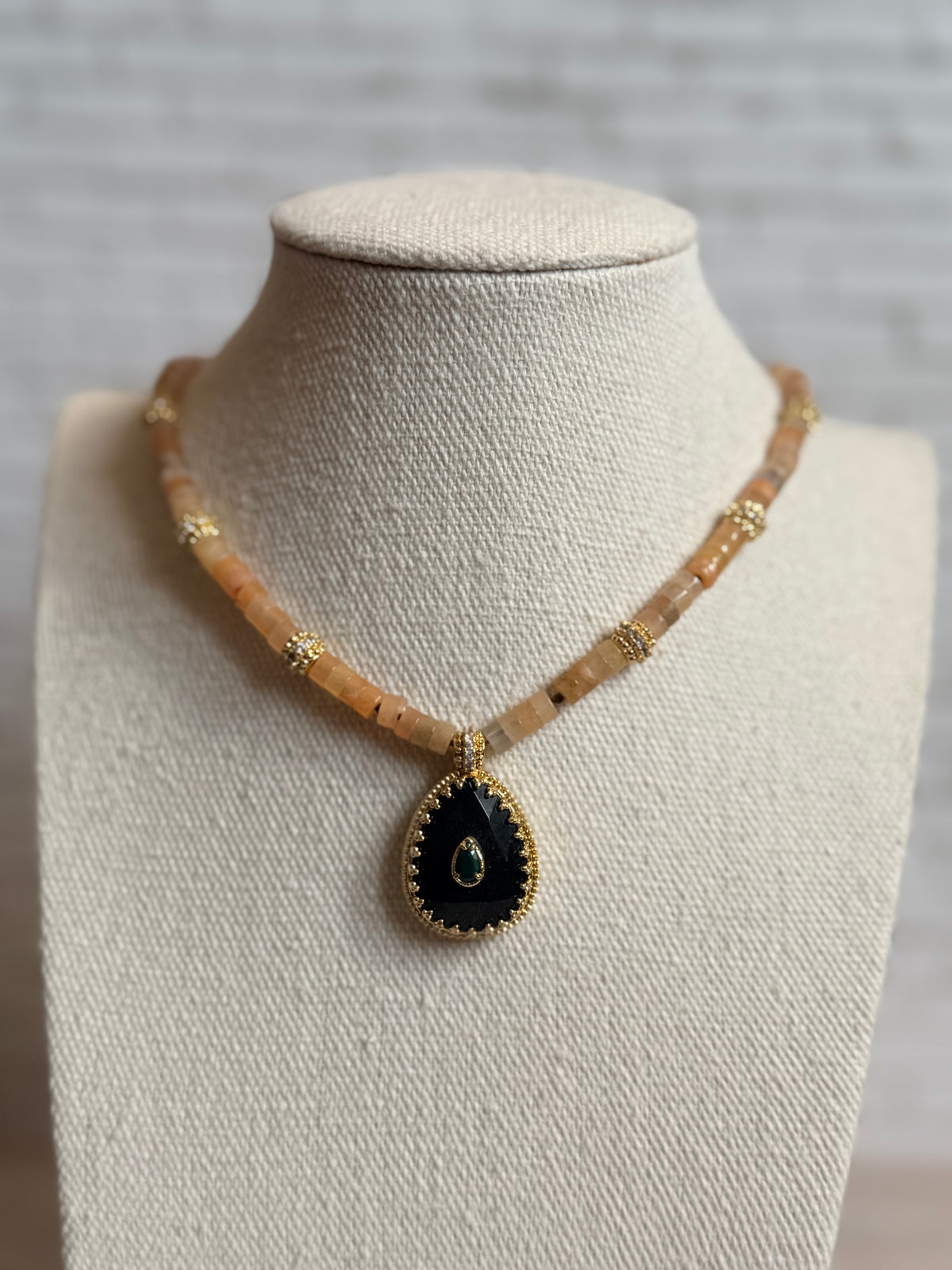 Collier Joséphine obsidienne dorée