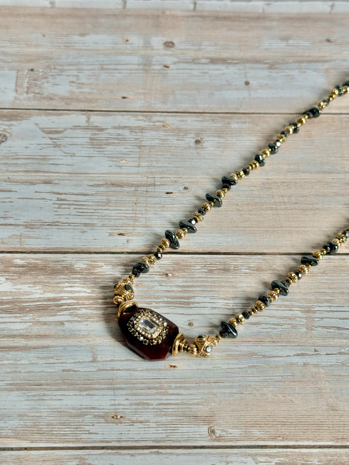 Collier Verona