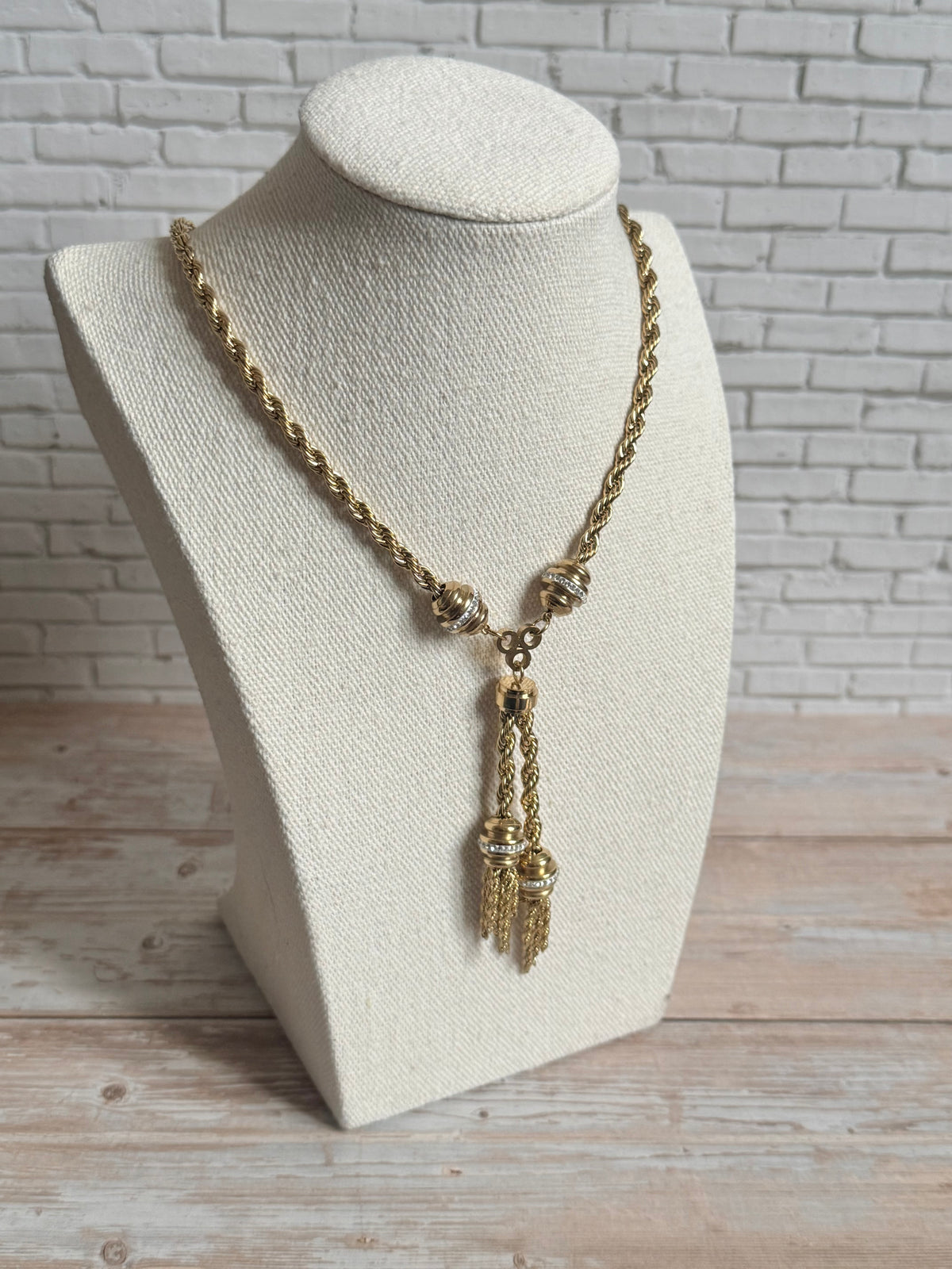 Collier Joyce