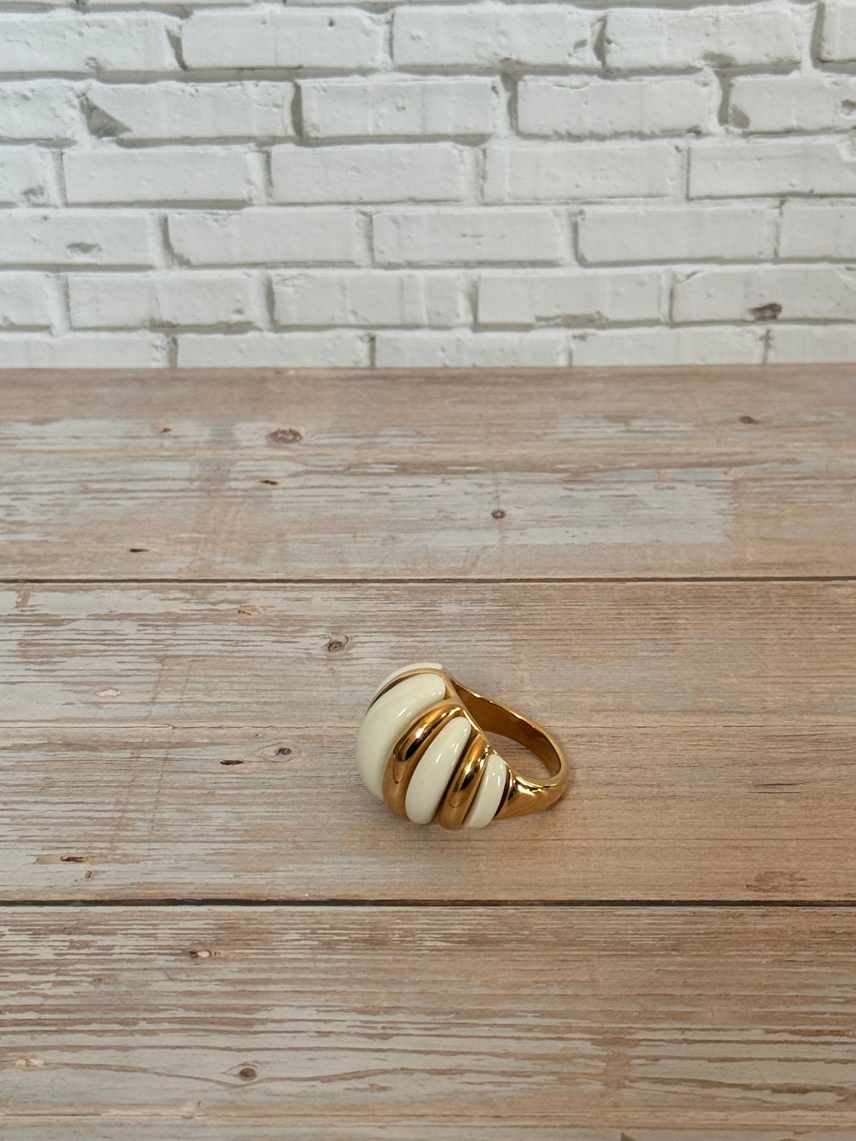 Bague Dana blanche