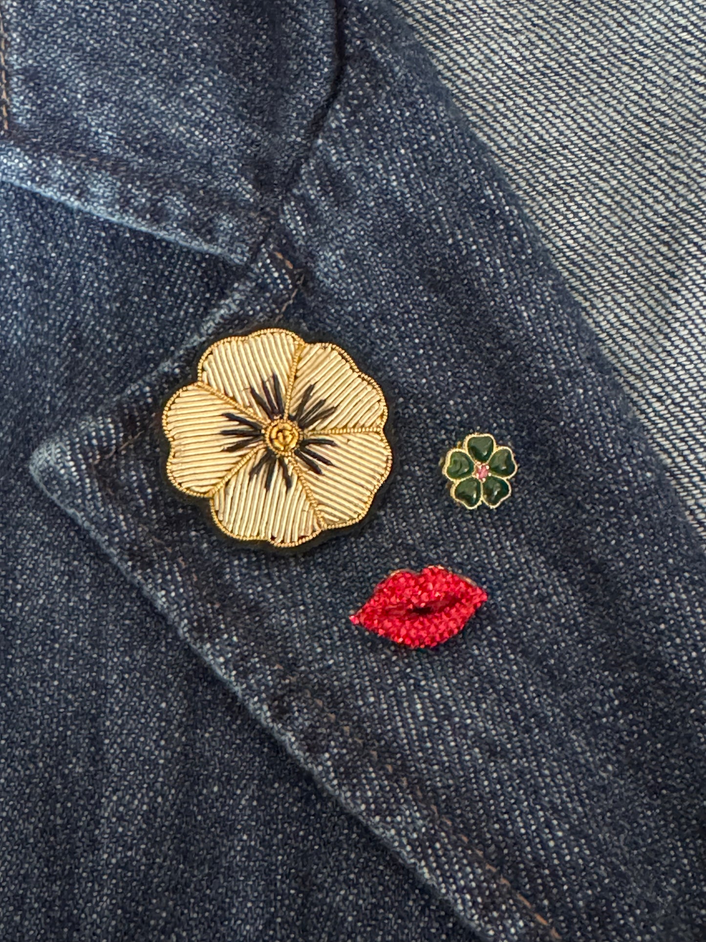 Pin's Kiss mini