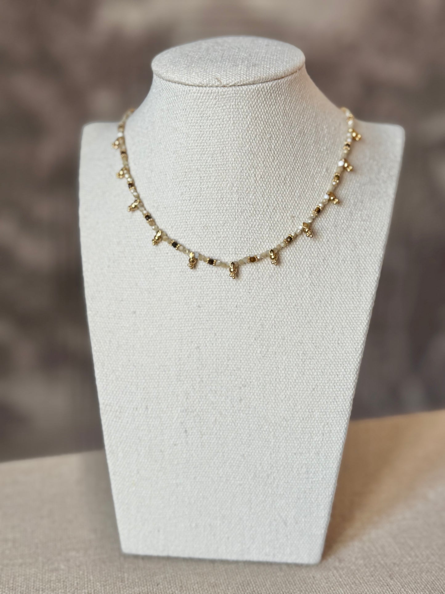 Collier Nikki nacre