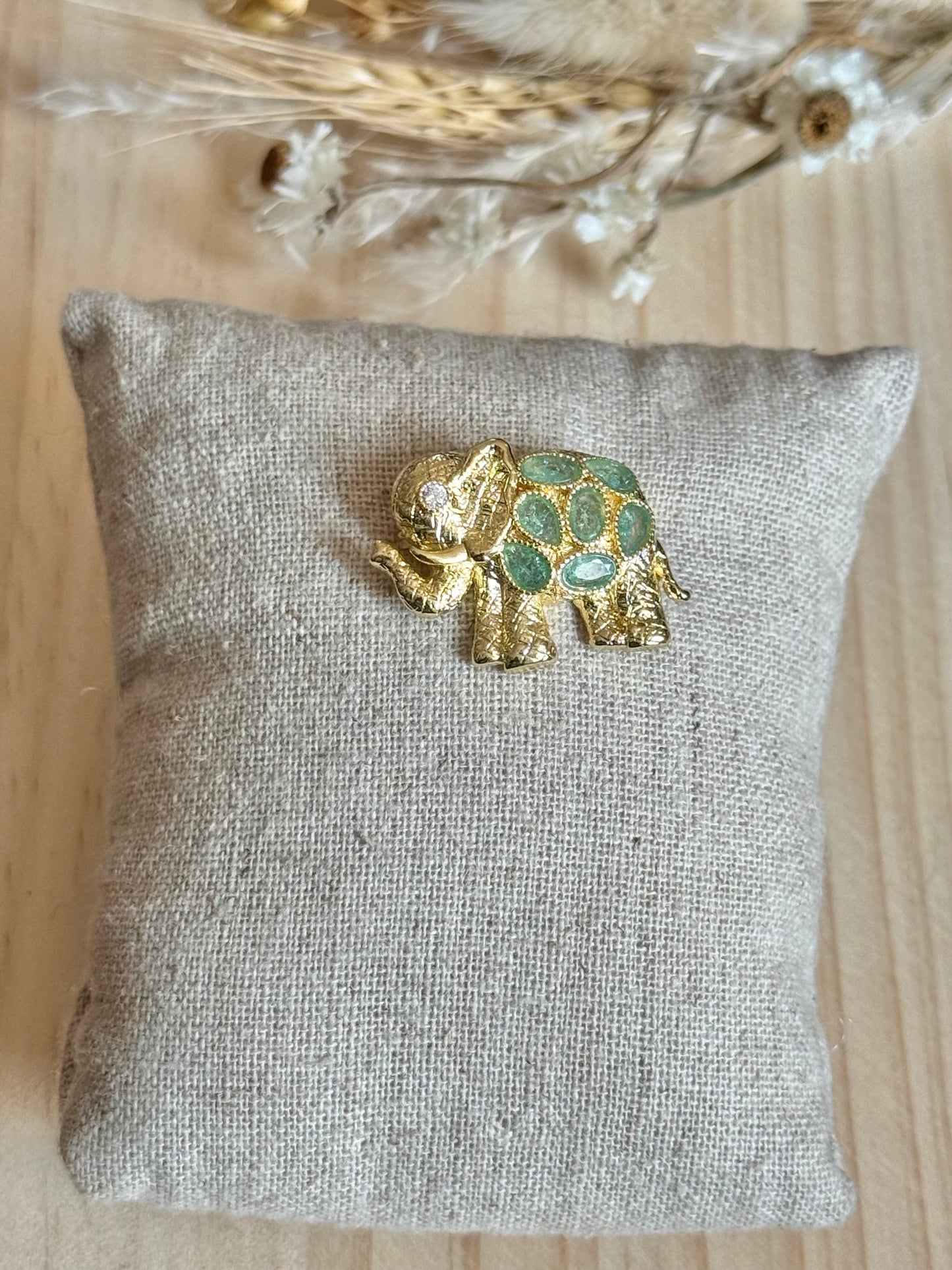 Broche éléphant verte