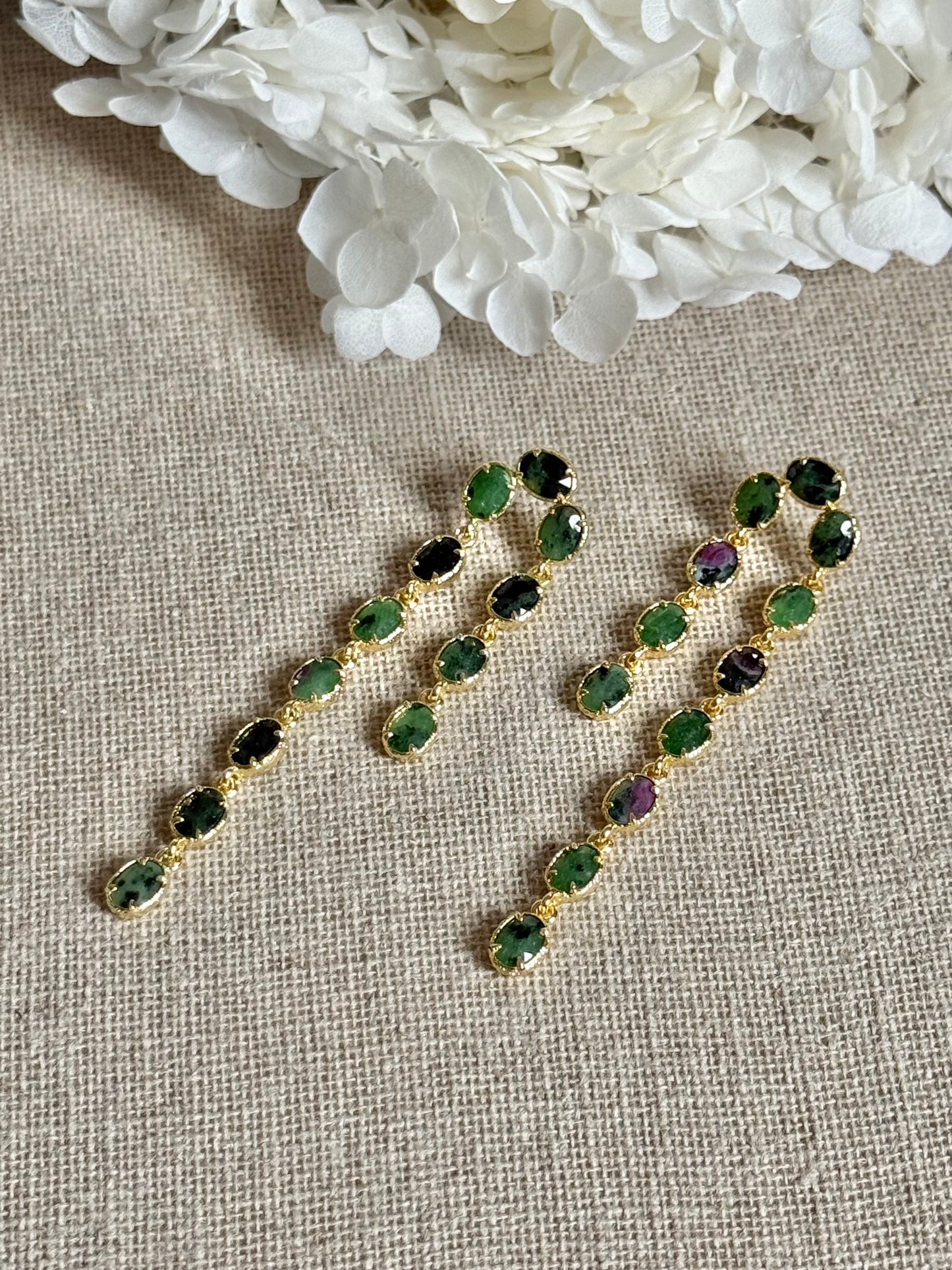 Boucles d'oreilles Judith rubis zoïsites