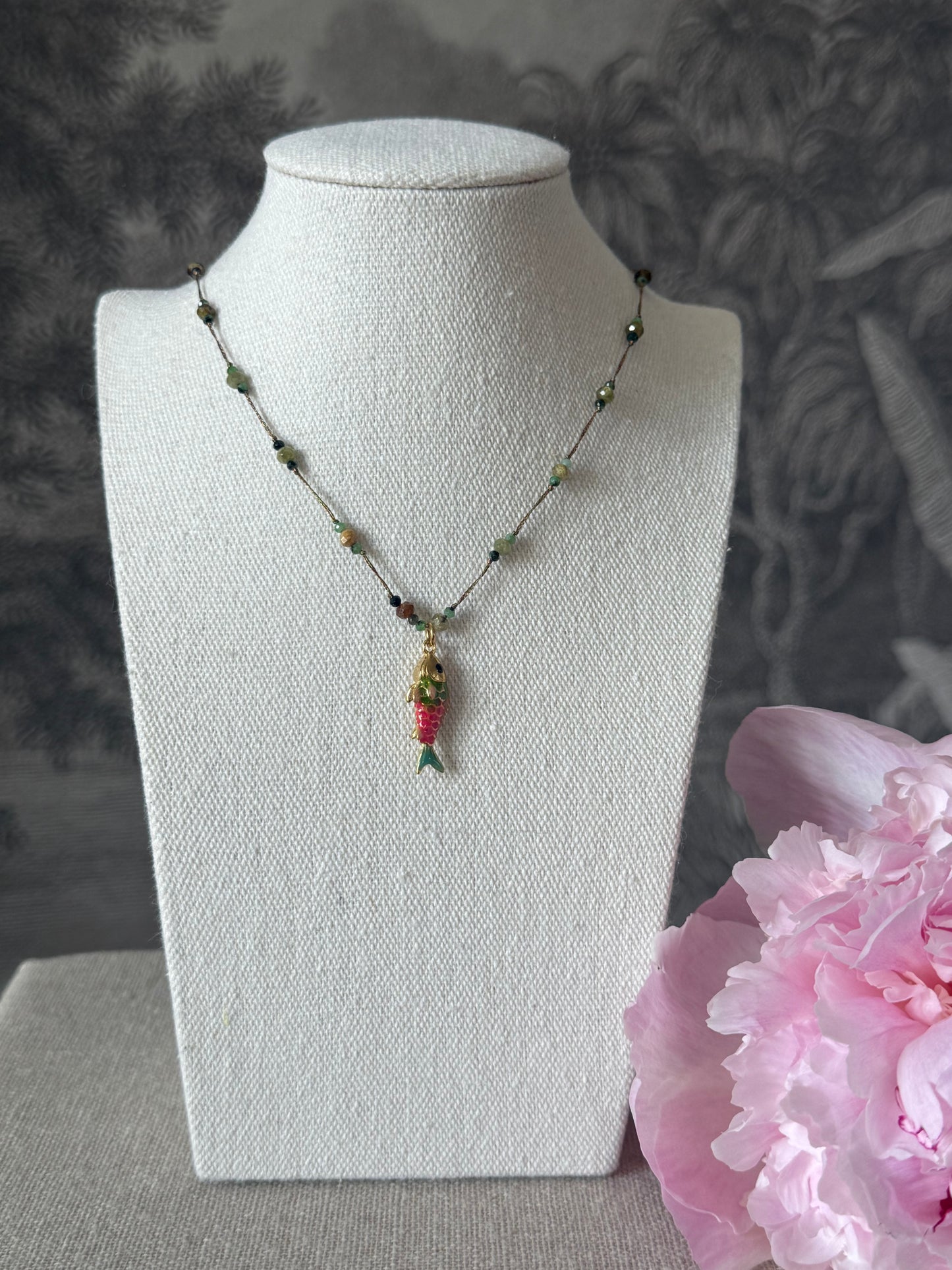 Collier Valentine rose