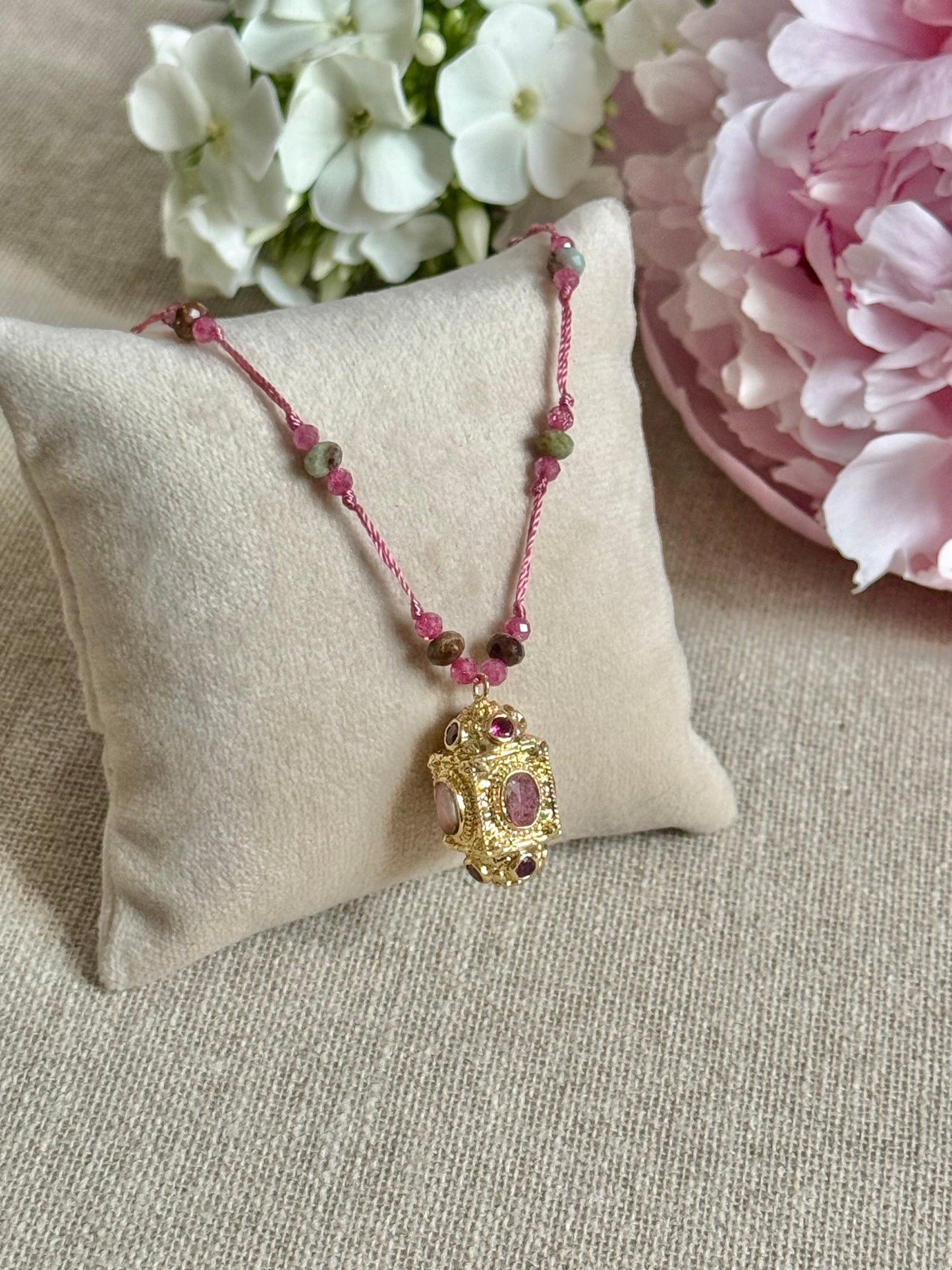 Collier Ellie